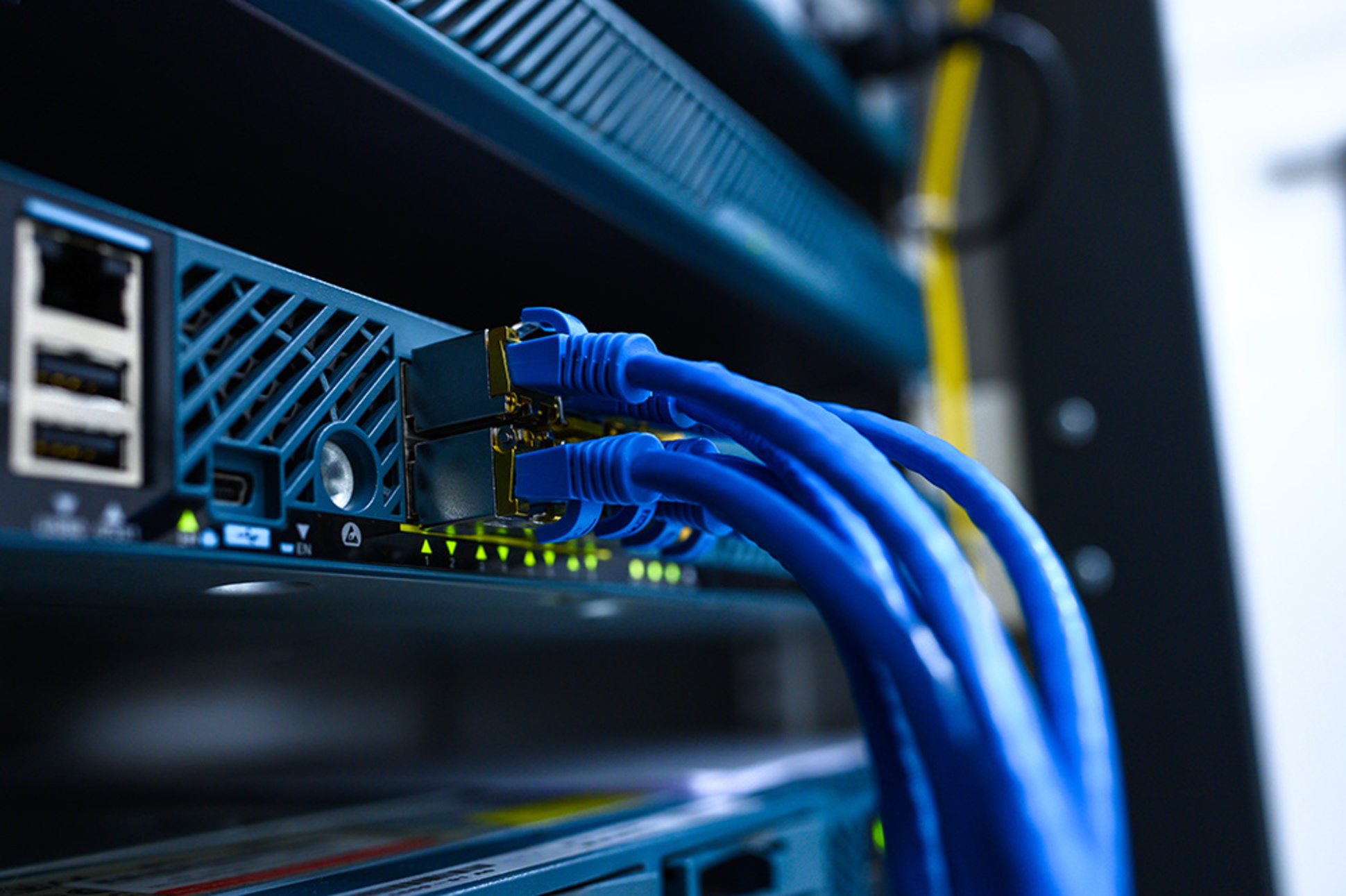 Netzwerke bei ESH Elektro Service Henninger GmbH in Salzatal OT Pfützthal