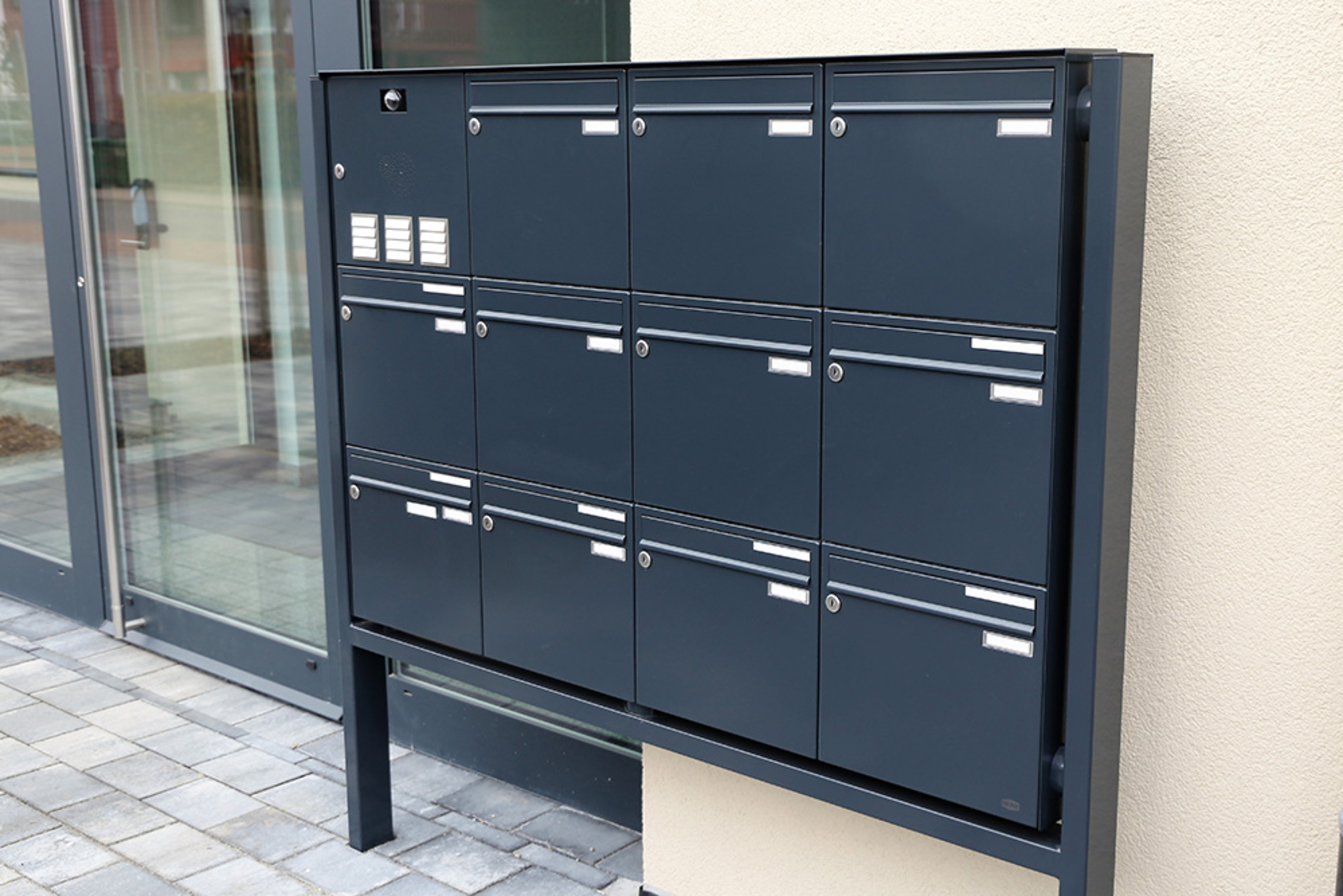 Briefkasten&shy;systeme bei ESH Elektro Service Henninger GmbH in Salzatal OT Pfützthal